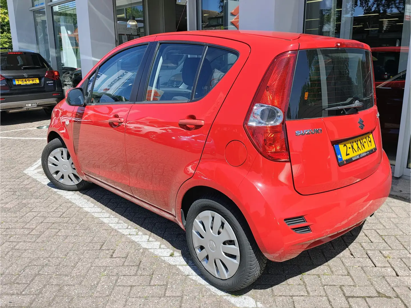 Suzuki Splash 1.0 VVT Comfort EASSS met APK tot 01-2026 Červená - 2