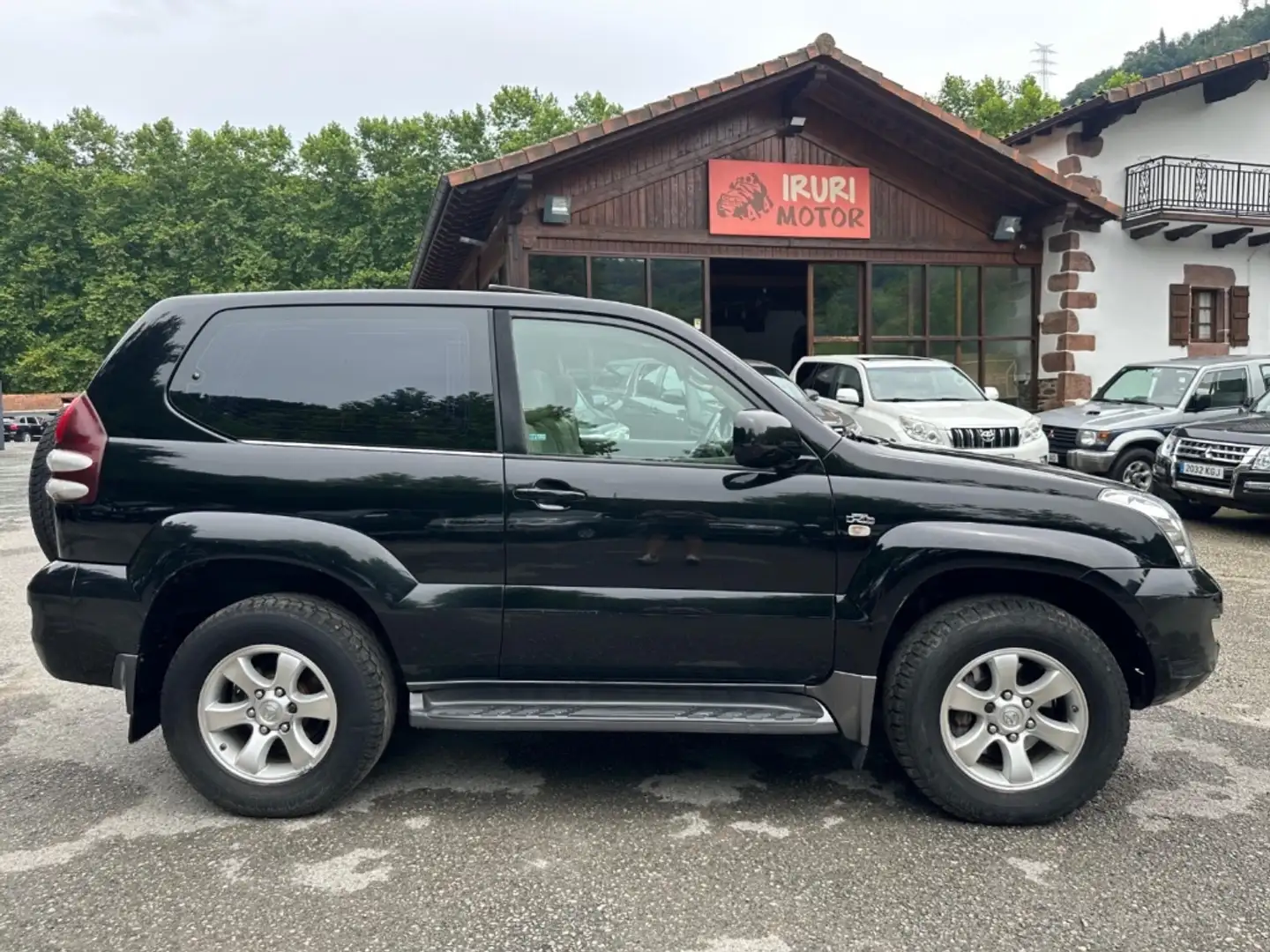 Toyota Land Cruiser 3.0D-4D VXL Negro - 1