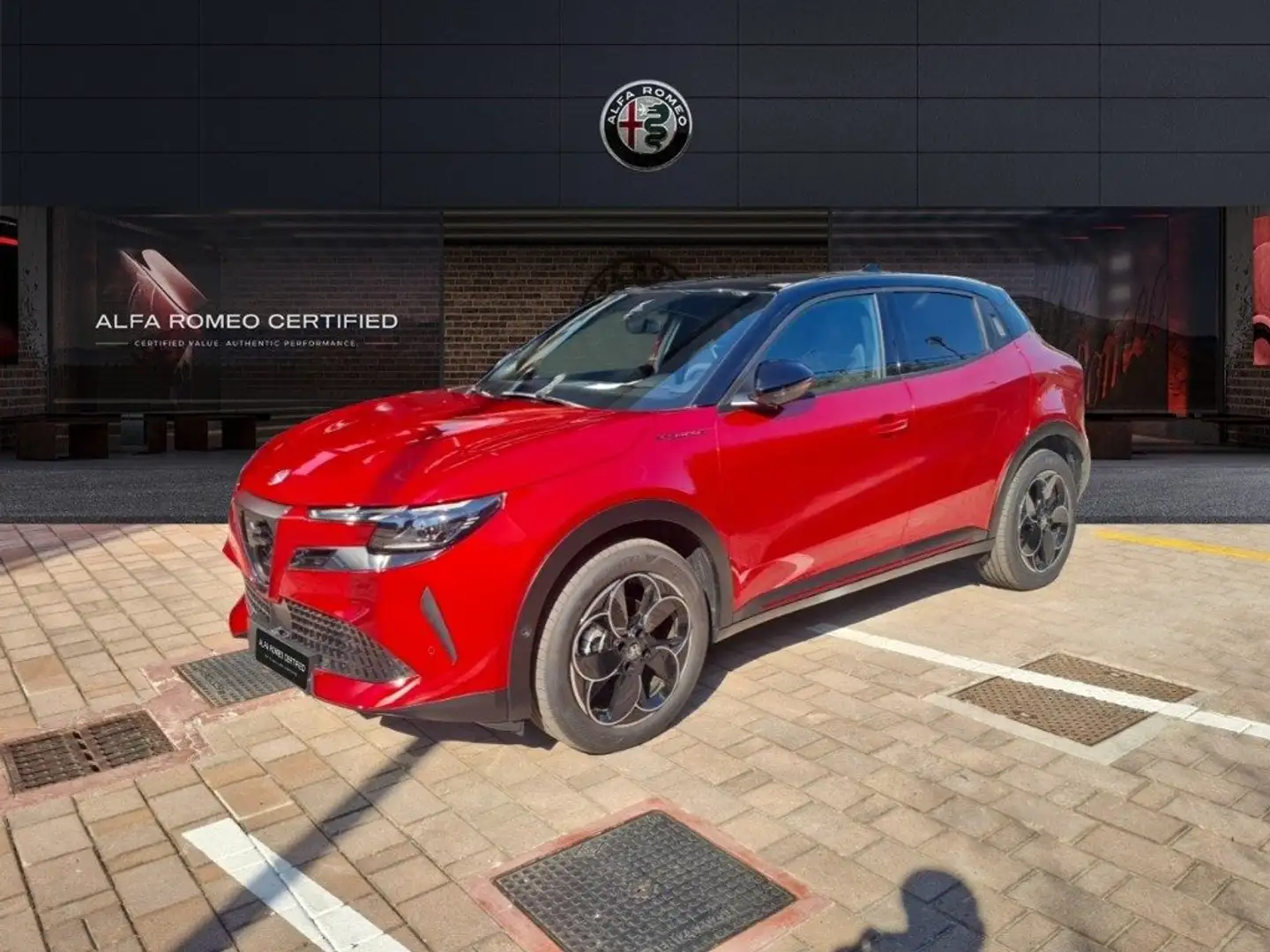 Alfa Romeo Junior ELETTRICA 156CV SPECIALE Rood - 1