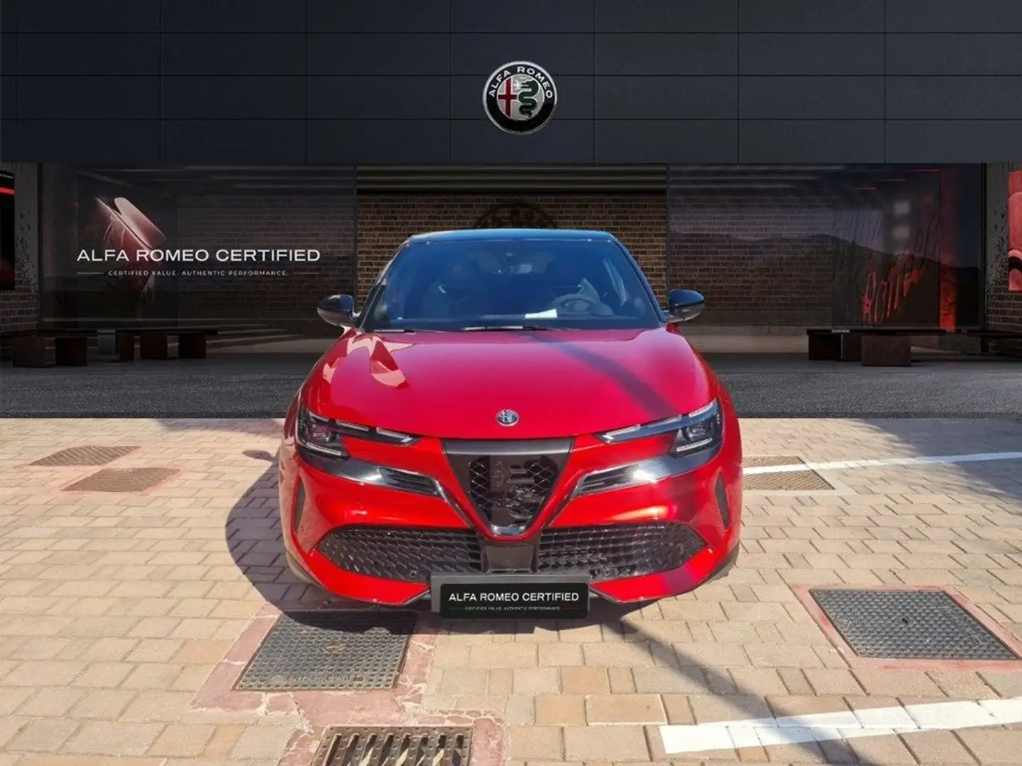 Alfa Romeo Junior ELETTRICA 156CV SPECIALE Rood - 2