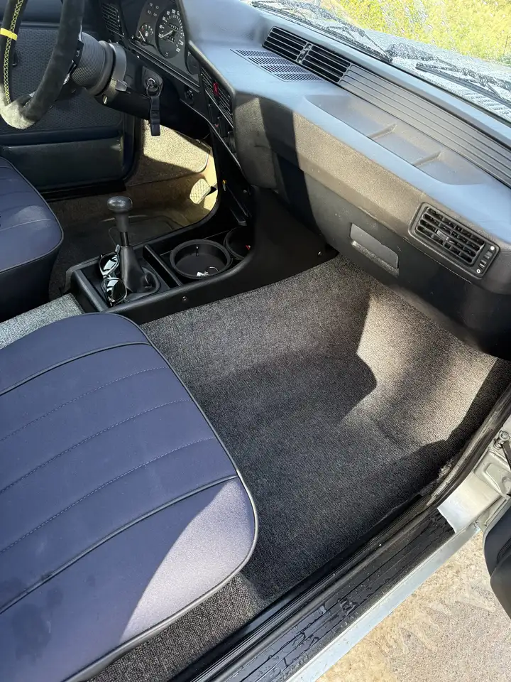 BMW 320 2p, foto 12