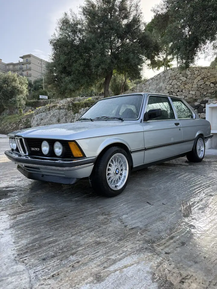 BMW 320 2p, foto 4