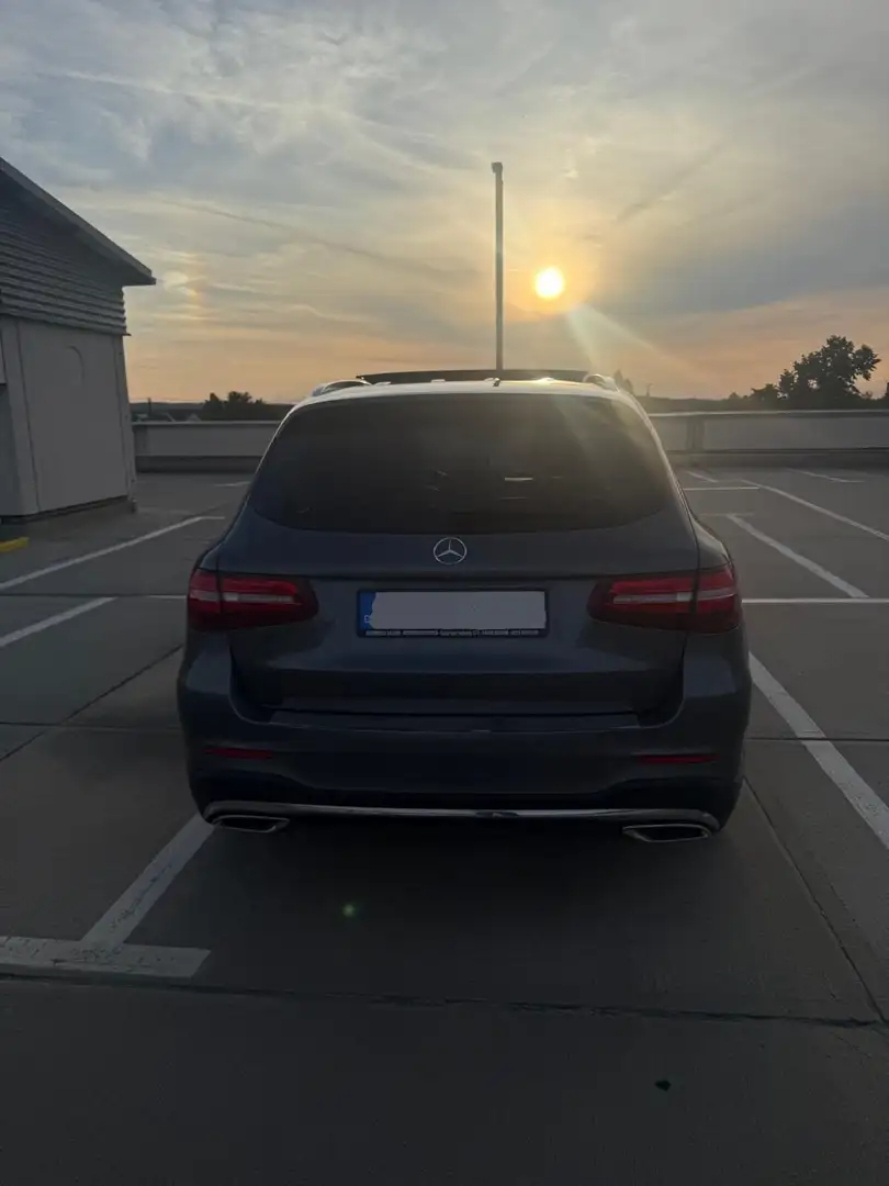 Mercedes-Benz GLC 250 d 4Matic 9G-TRONIC AMG Line - 2