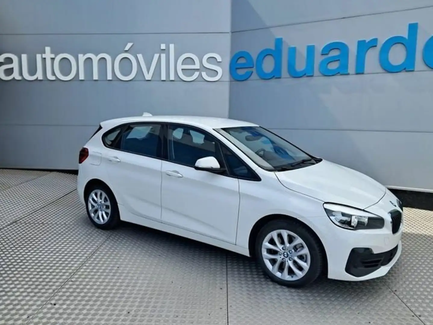 BMW 225 225e xDrive Wit - 1