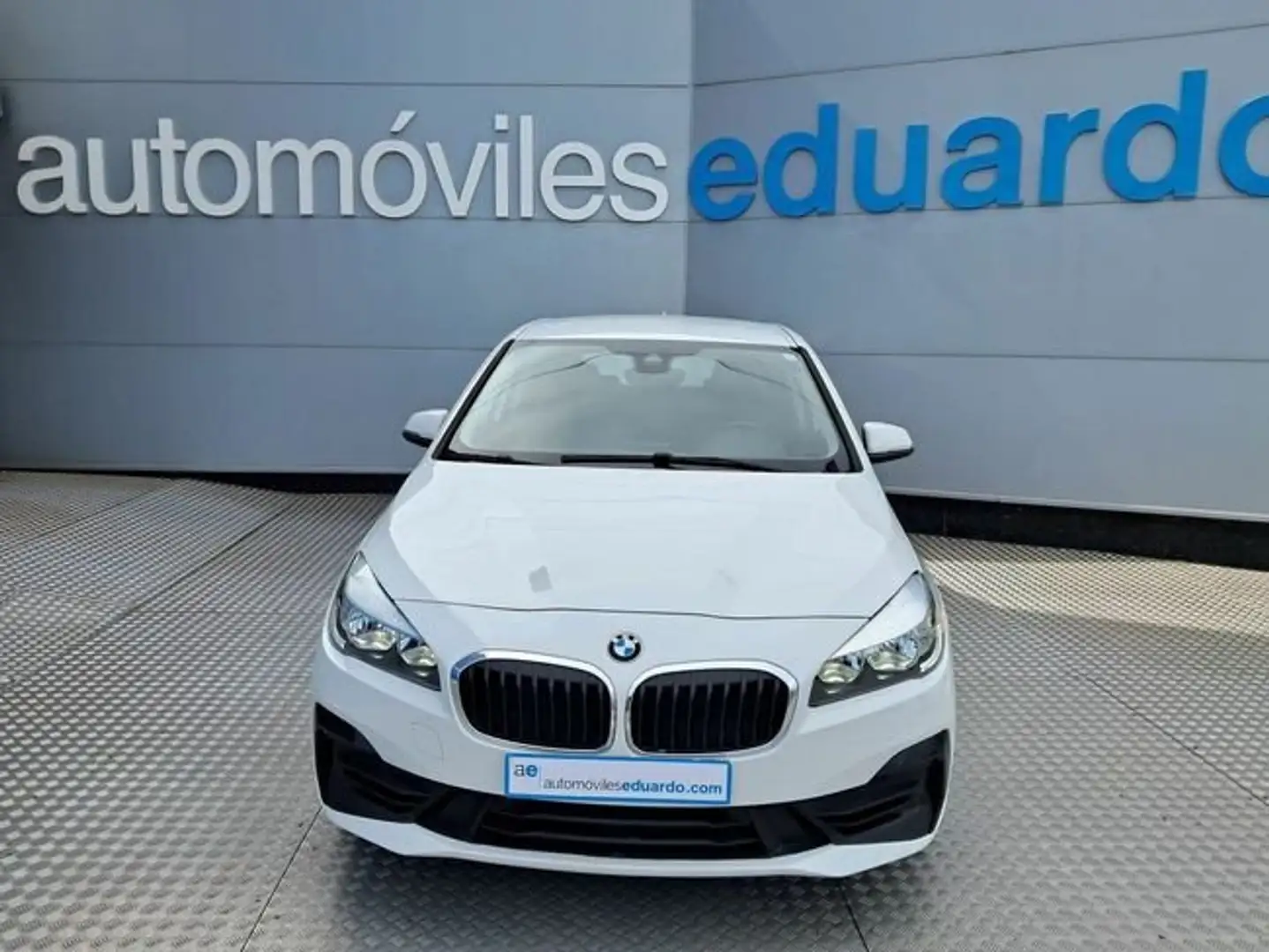 BMW 225 225e xDrive Wit - 2