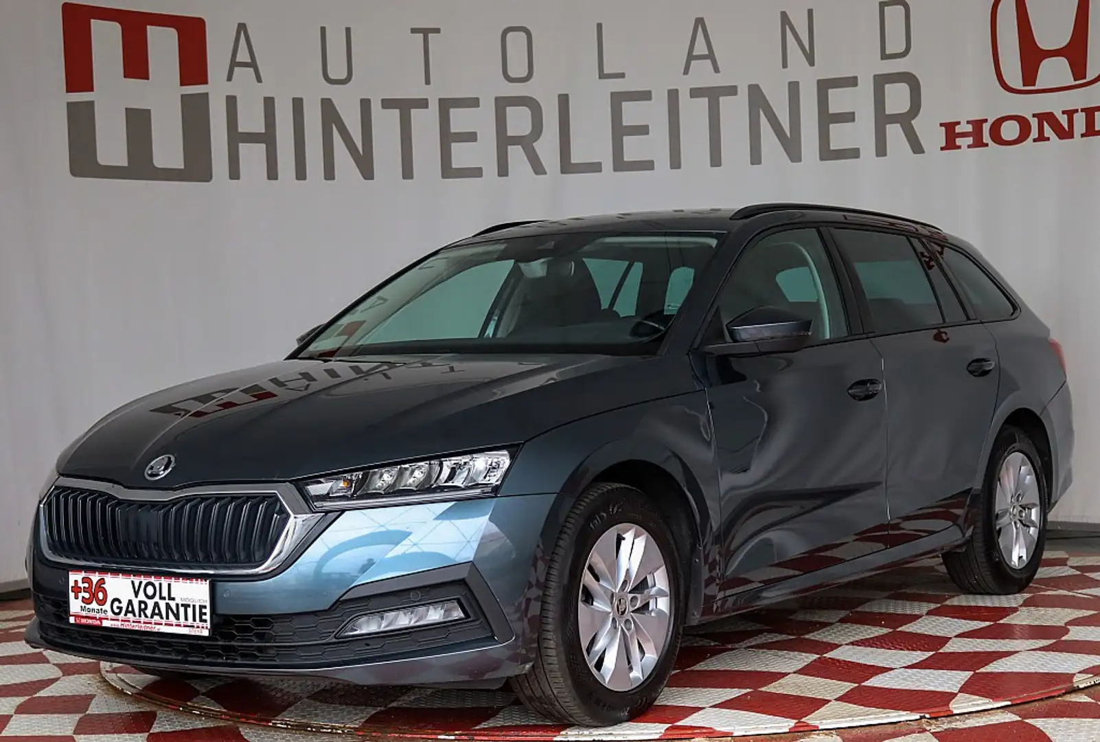 Skoda Octavia Combi 2,0 TDI Business DSG LED  AHV KAMERA Grigio - 1