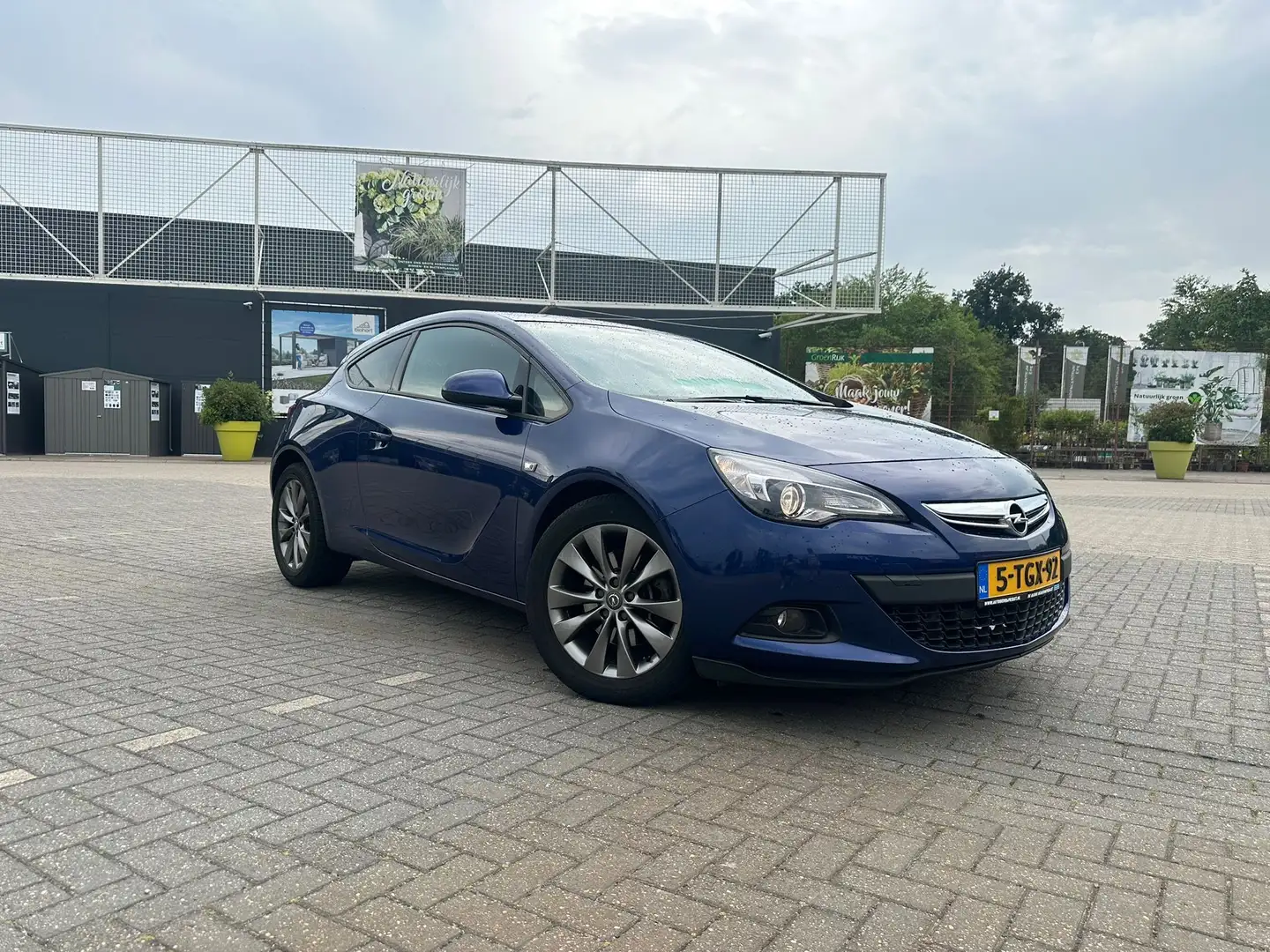Opel Astra 1.4 Turbo GTC Blauw - 1