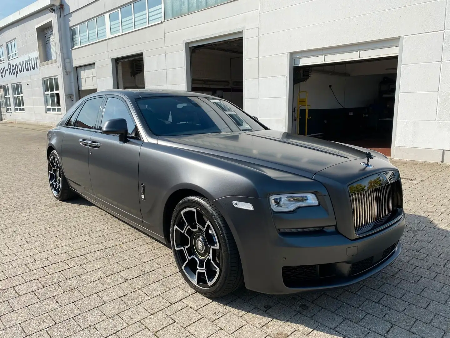 Rolls-Royce Ghost Black Badge *PROVENANCE* Grau - 2