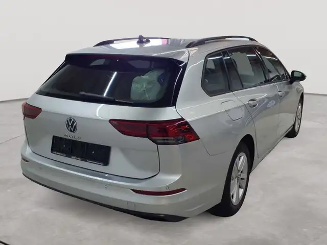 Volkswagen Golf view 4