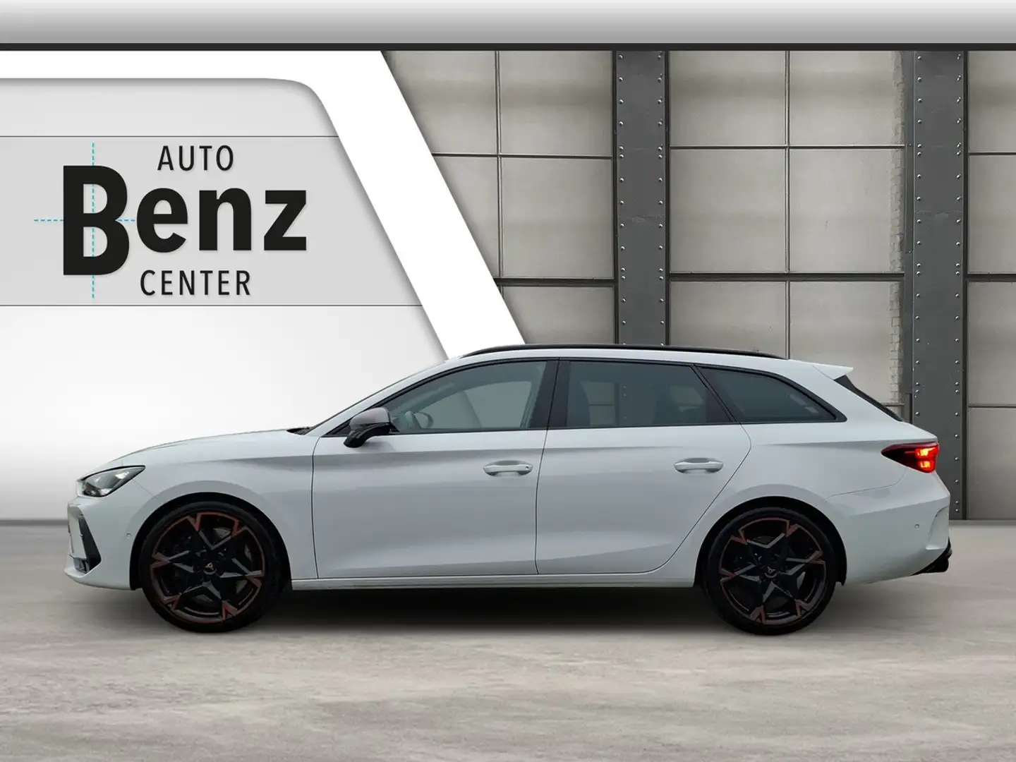 CUPRA Leon Sportstourer 2.0 TSI 4Drive VZ *LED*NAVI*CAM* Weiß - 2