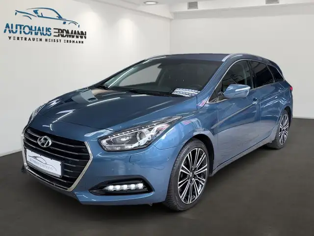 Hyundai i40 cw Premium 1,7 CRDi*Aut*Leder*Bi-Xenon*Euro6