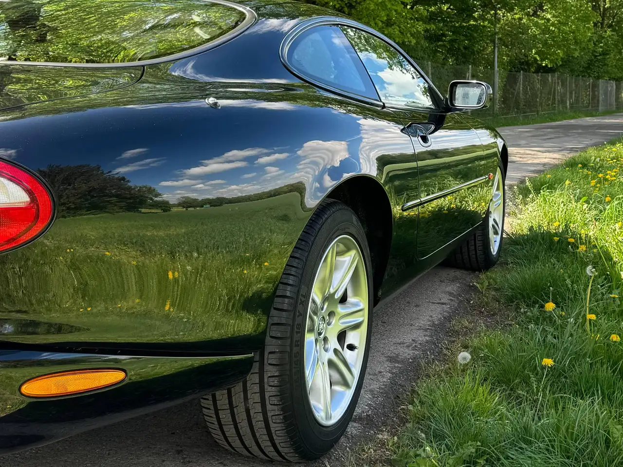 Jaguar XK8 Coupe, foto 4