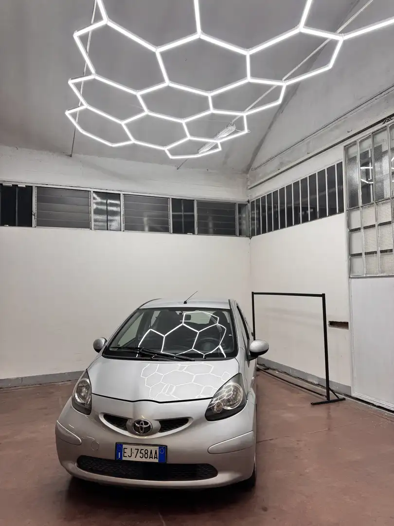 Toyota Aygo 5p 1.0 Sol Connect - 2