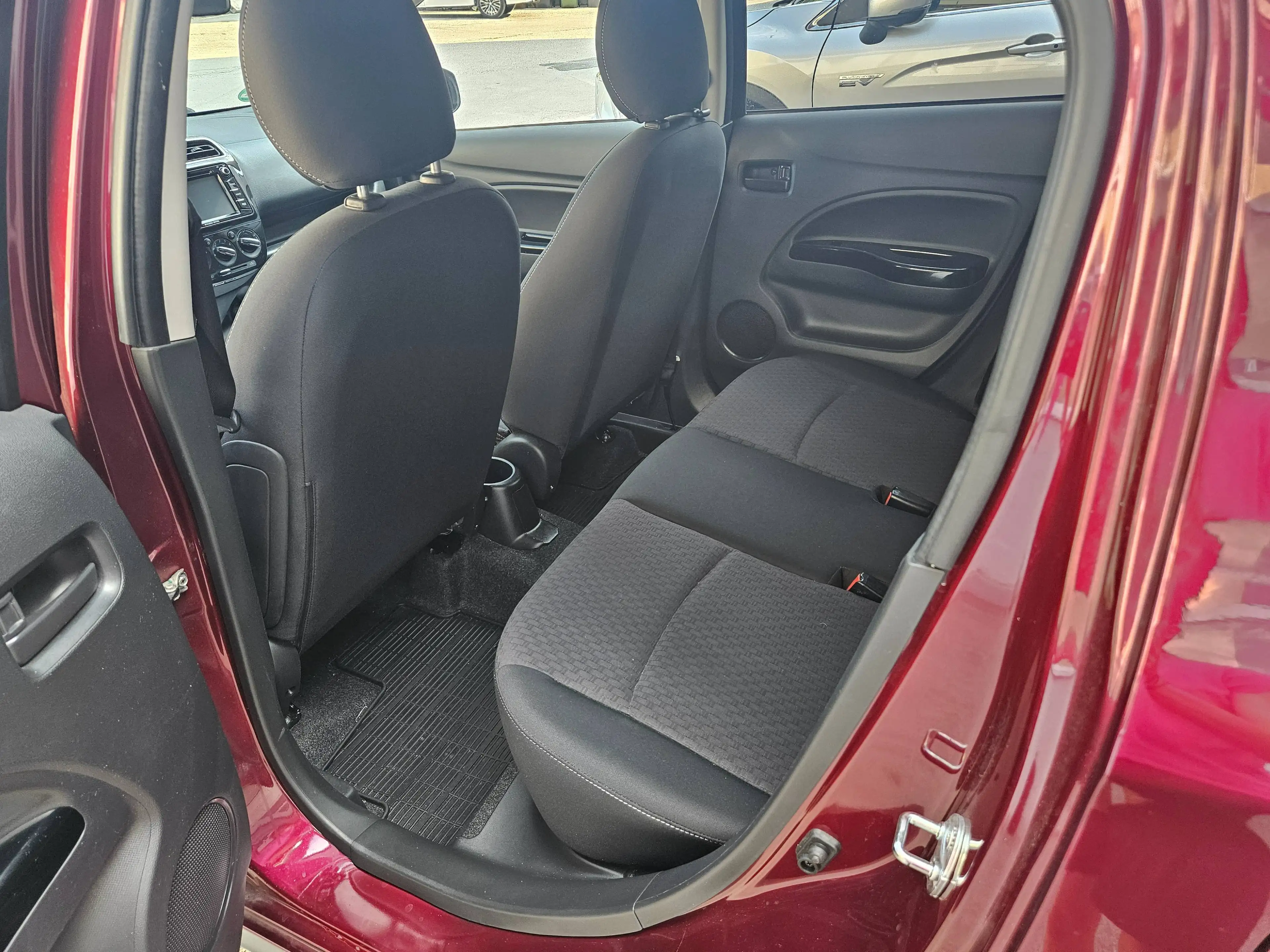 Mitsubishi Space Star Edition 100 + — photo 9
