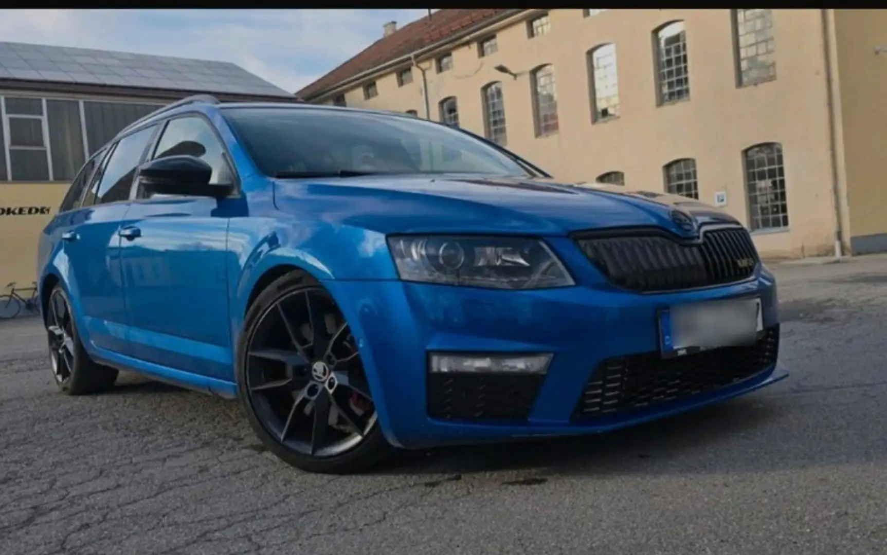 Skoda Octavia Combi 2.0 TSI (Green tec) DSG RS - 1