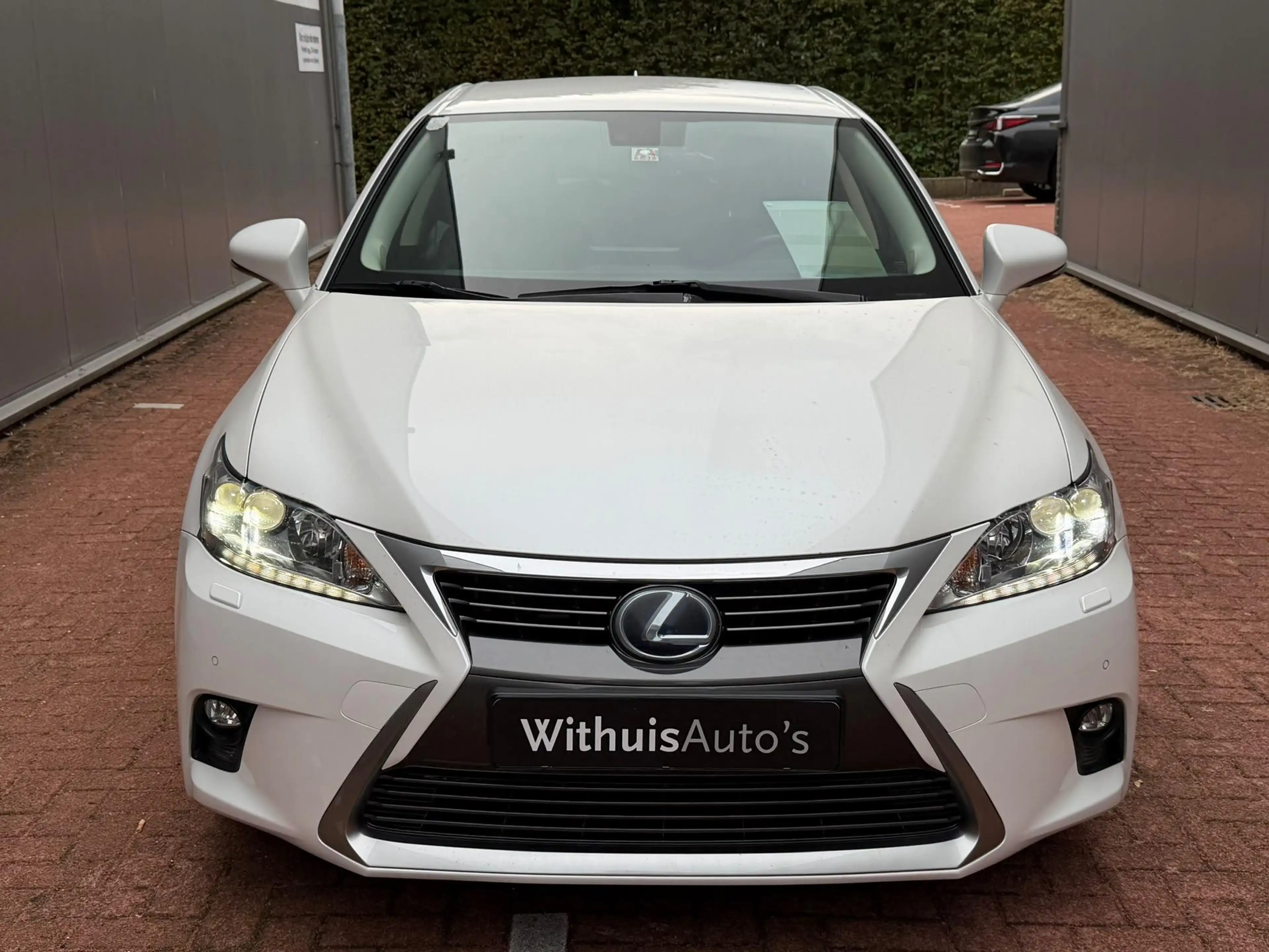 Lexus CT 200h Luxury MarkLevinson AdaptiveCruise Leder Xenon — photo 3