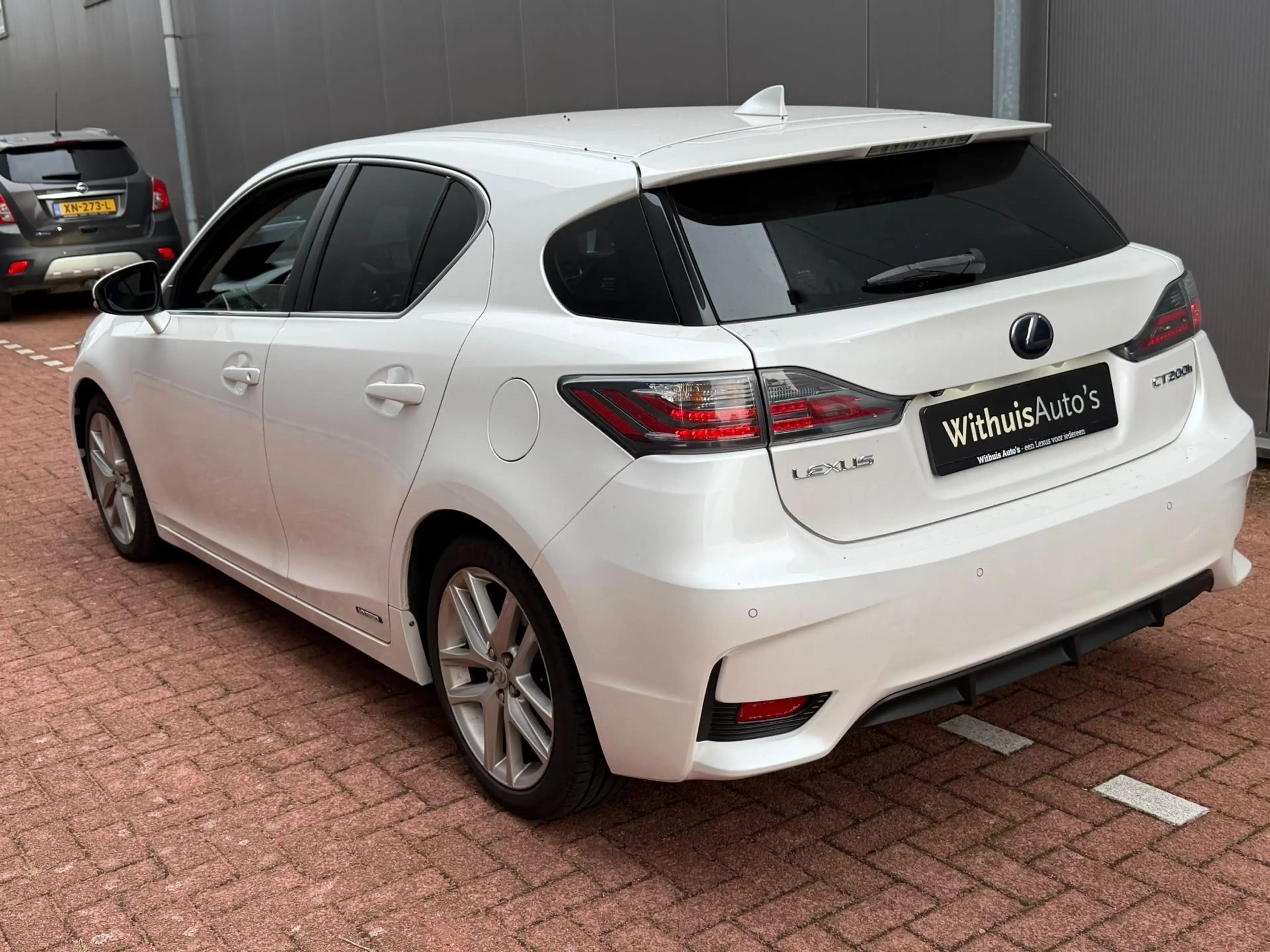 Lexus CT 200h Luxury MarkLevinson AdaptiveCruise Leder Xenon — photo 4