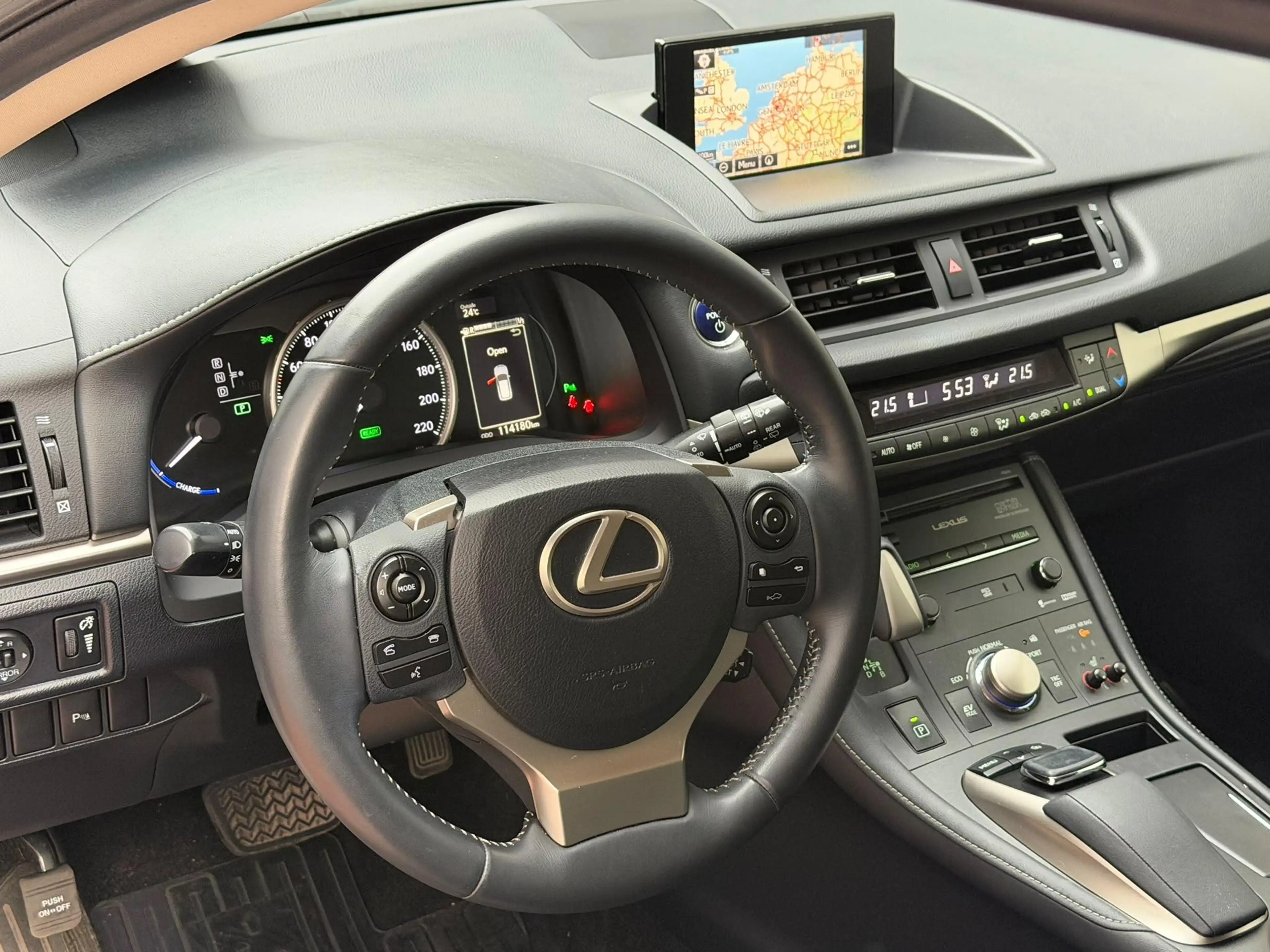 Lexus CT 200h Luxury MarkLevinson AdaptiveCruise Leder Xenon — photo 2