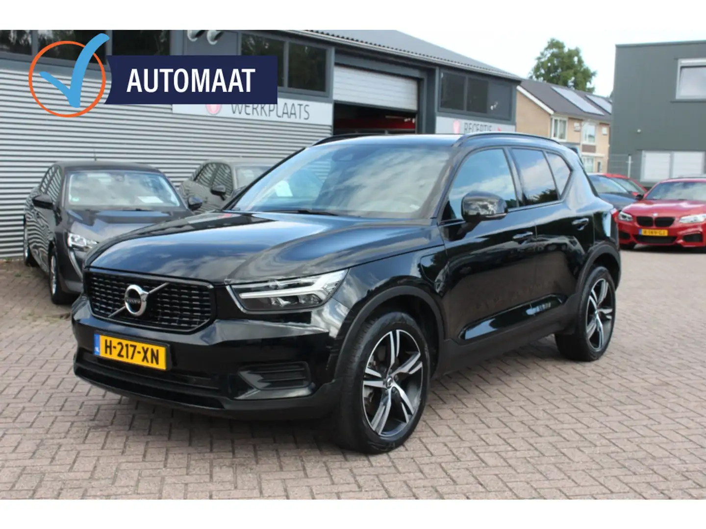 Volvo XC40 1.5 T5 TE R-Design, panoramadak, Harman Kardon, 26 Schwarz - 1