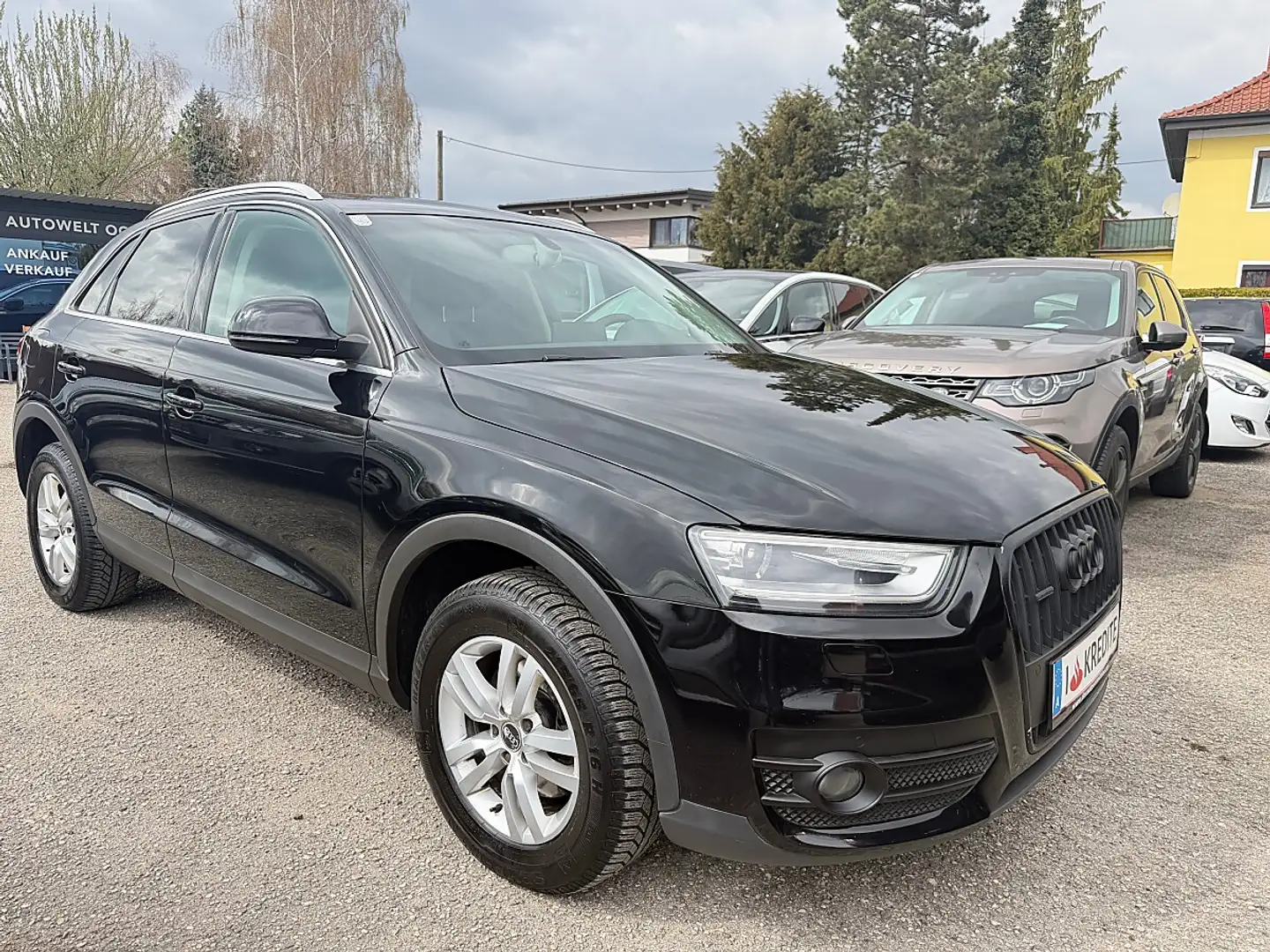 Audi Q3 2,0 TDI quattro Daylight Schwarz - 1