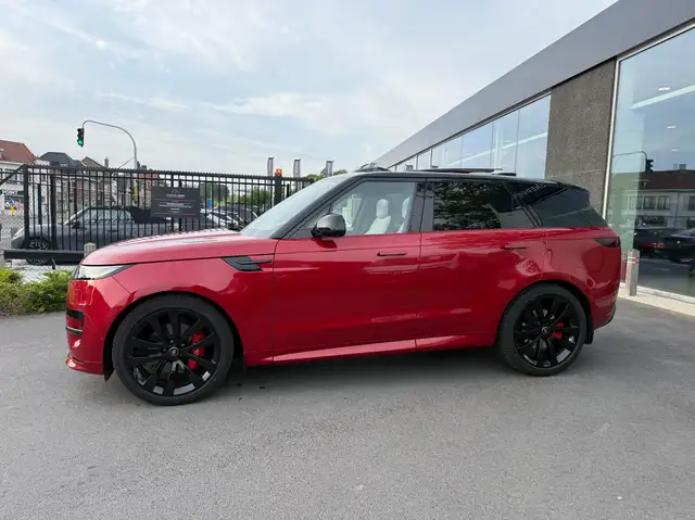 Land Rover Range Rover Sport view 5