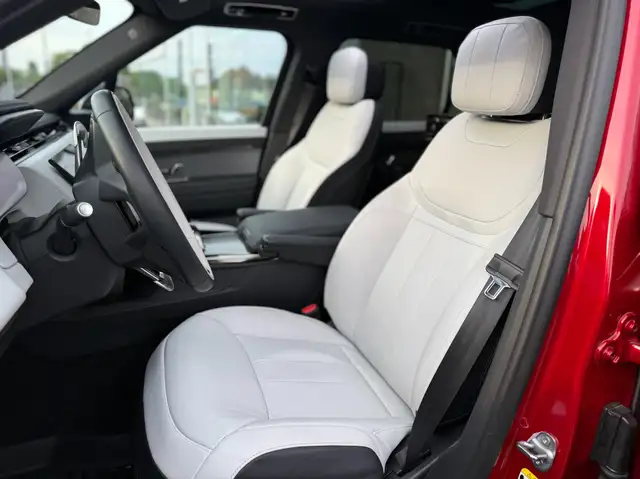 Land Rover Range Rover Sport view 13