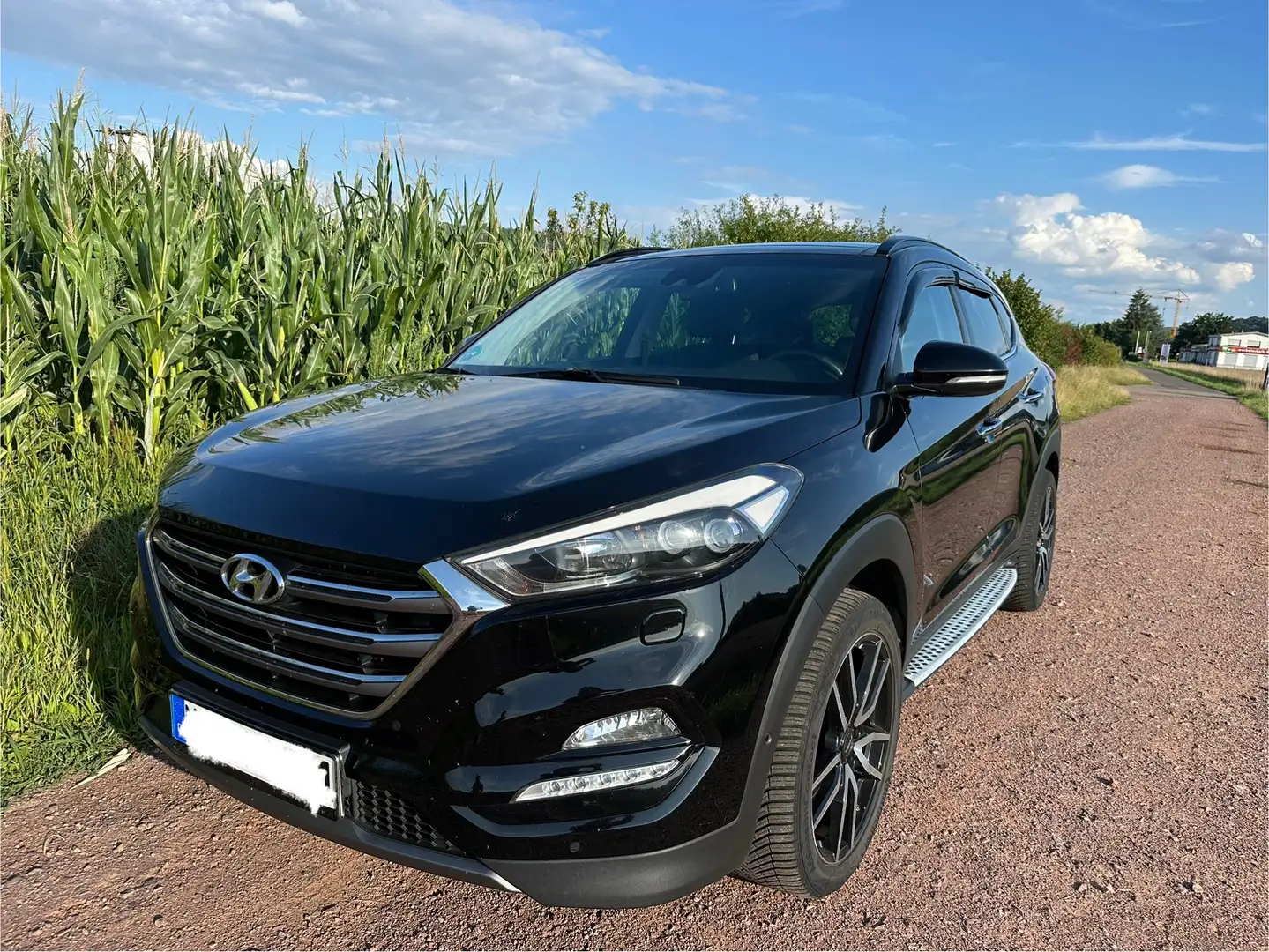Hyundai TUCSON 2.0 CRDi 4WD Automatik Premium - 1