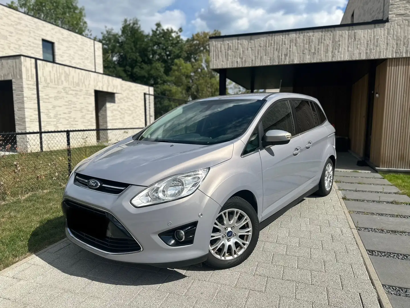 Ford C-Max 1.6 i Titanium in Topstaat full option gekeurd vv! - 1