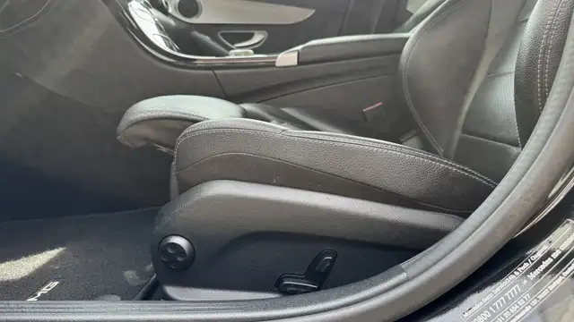 Mercedes-Benz C-Class view 9