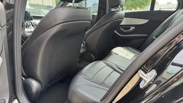 Mercedes-Benz C-Class view 11