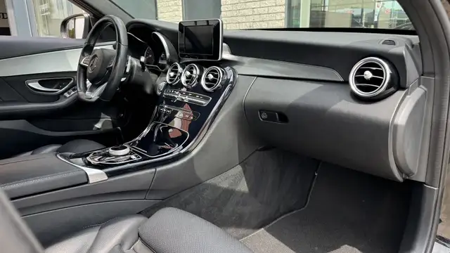 Mercedes-Benz C-Class view 13
