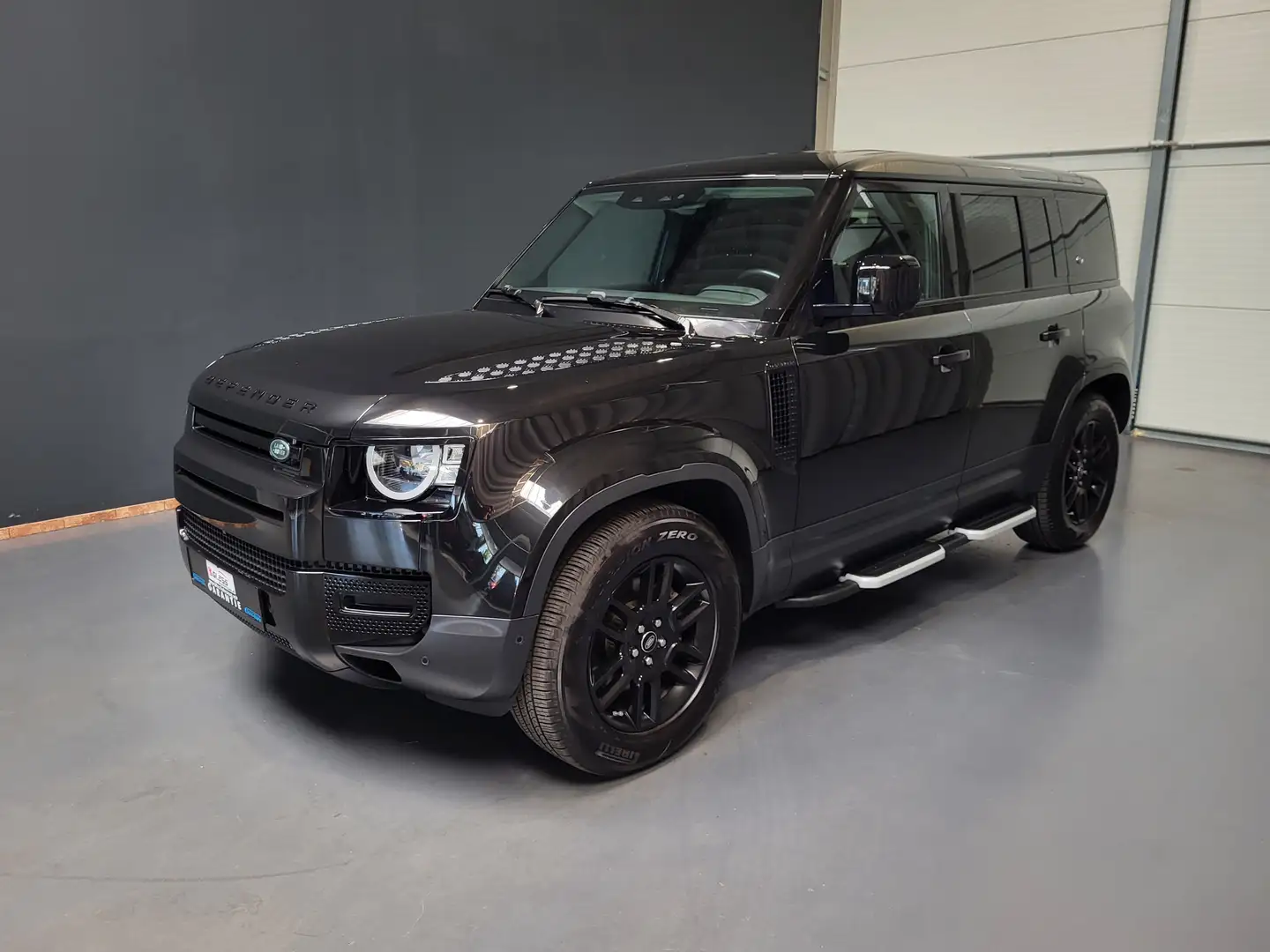 Land Rover Defender D240 110 First Edition *TOP Ausstattung* Schwarz - 1