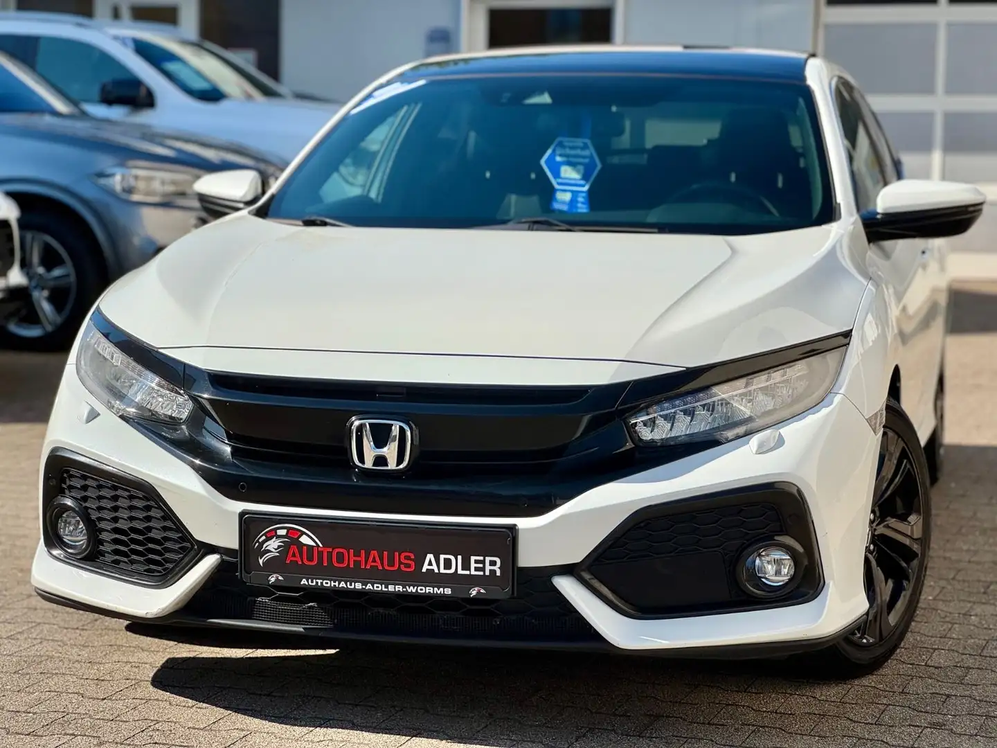 Honda Civic CIVIC 1.0 5DR*AUTOM*ACC*PDC*KAMERA* LED*NAV*PANO Weiß - 2