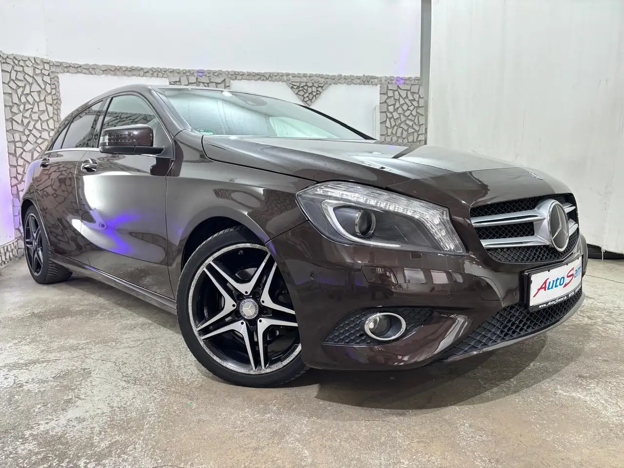Mercedes-Benz A 200