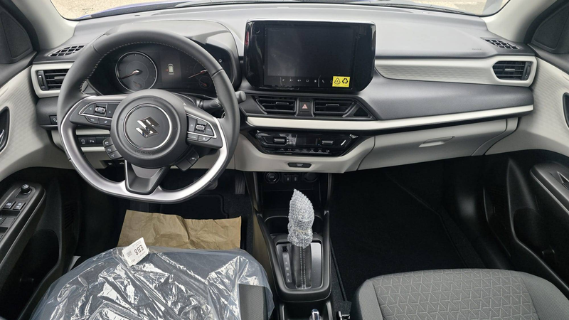 Suzuki Swift Swift 1.2 Dualjet Hybrid CVT Comfort — photo 6