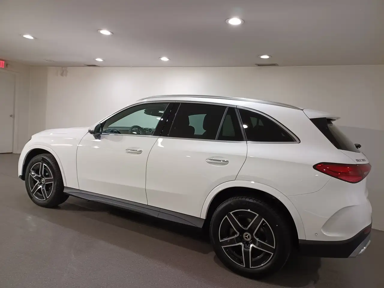 Mercedes-Benz GLC снимка Mercedes-Benz GLC