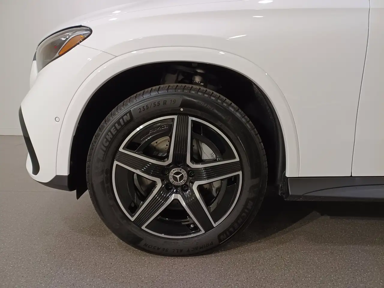 Mercedes-Benz GLC снимка Mercedes-Benz GLC