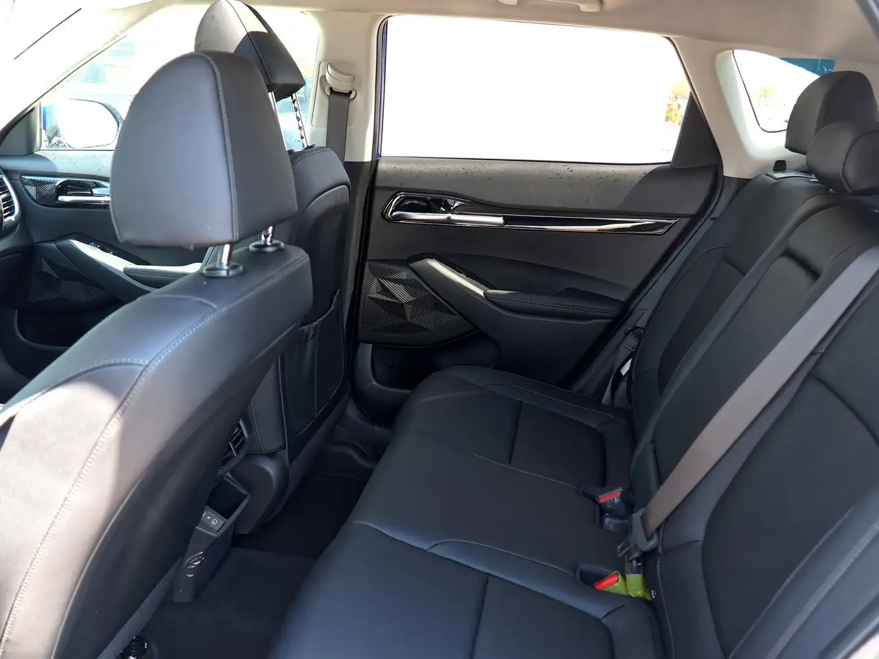 Kia Seltos снимка Kia Seltos