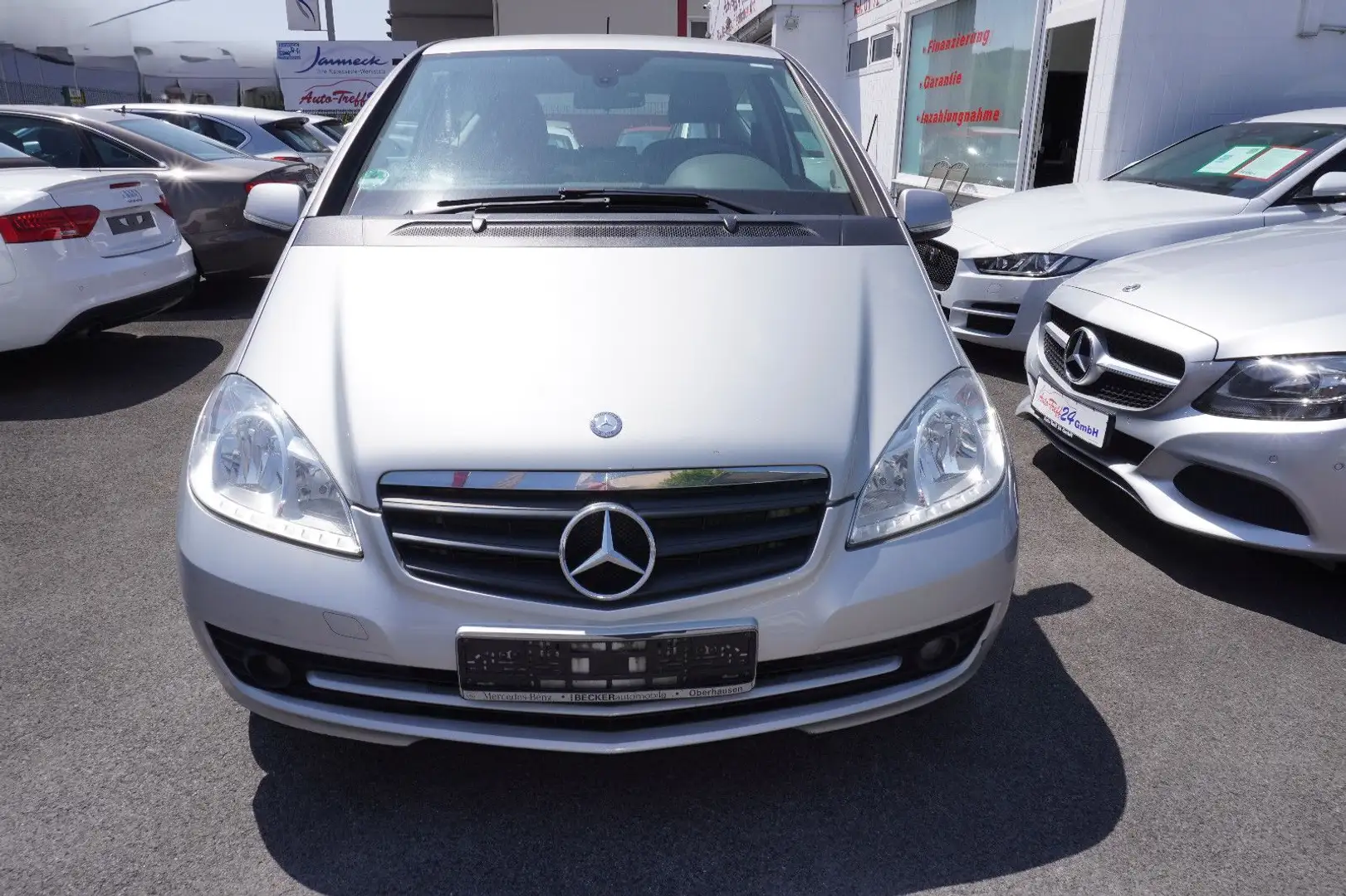 Mercedes-Benz A 180 Automatik Argent - 2