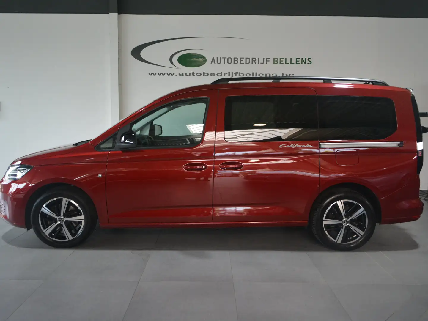 Volkswagen Caddy 1.5 TSI Business 5pl. DSG CALIFORNIA MET KOOKPLAAT Rood - 1