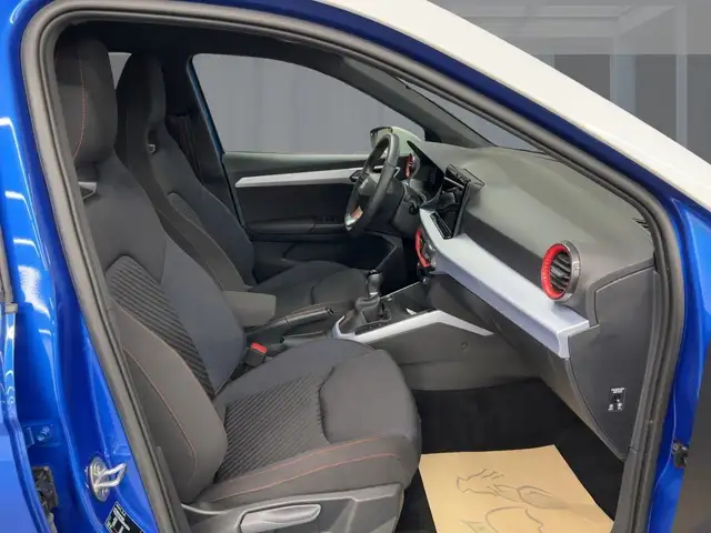 Seat Arona view 8