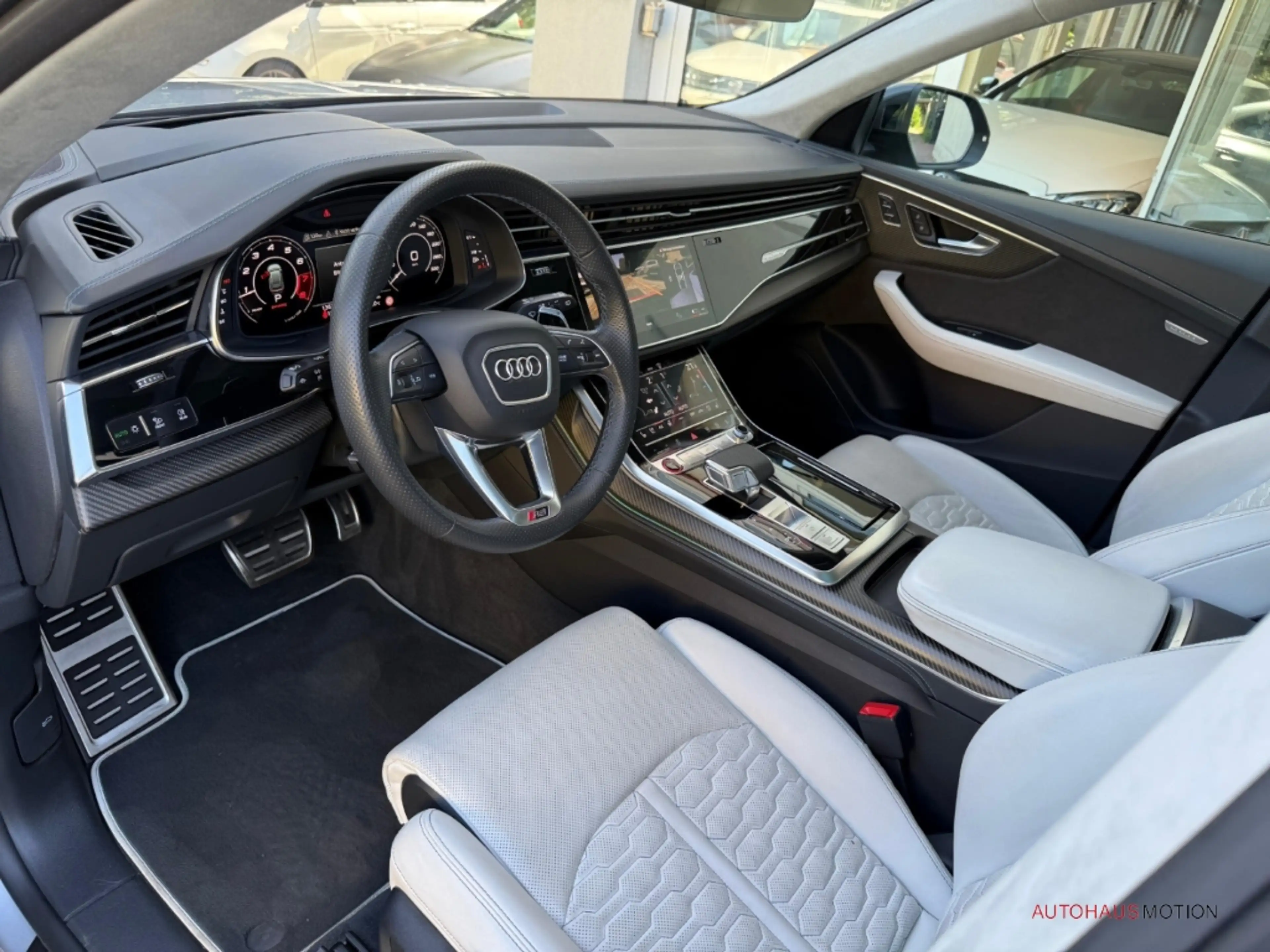 Audi RS Q8 4.0 TFSI quattro exclusive HUD Pano 360 Kamera — photo 9