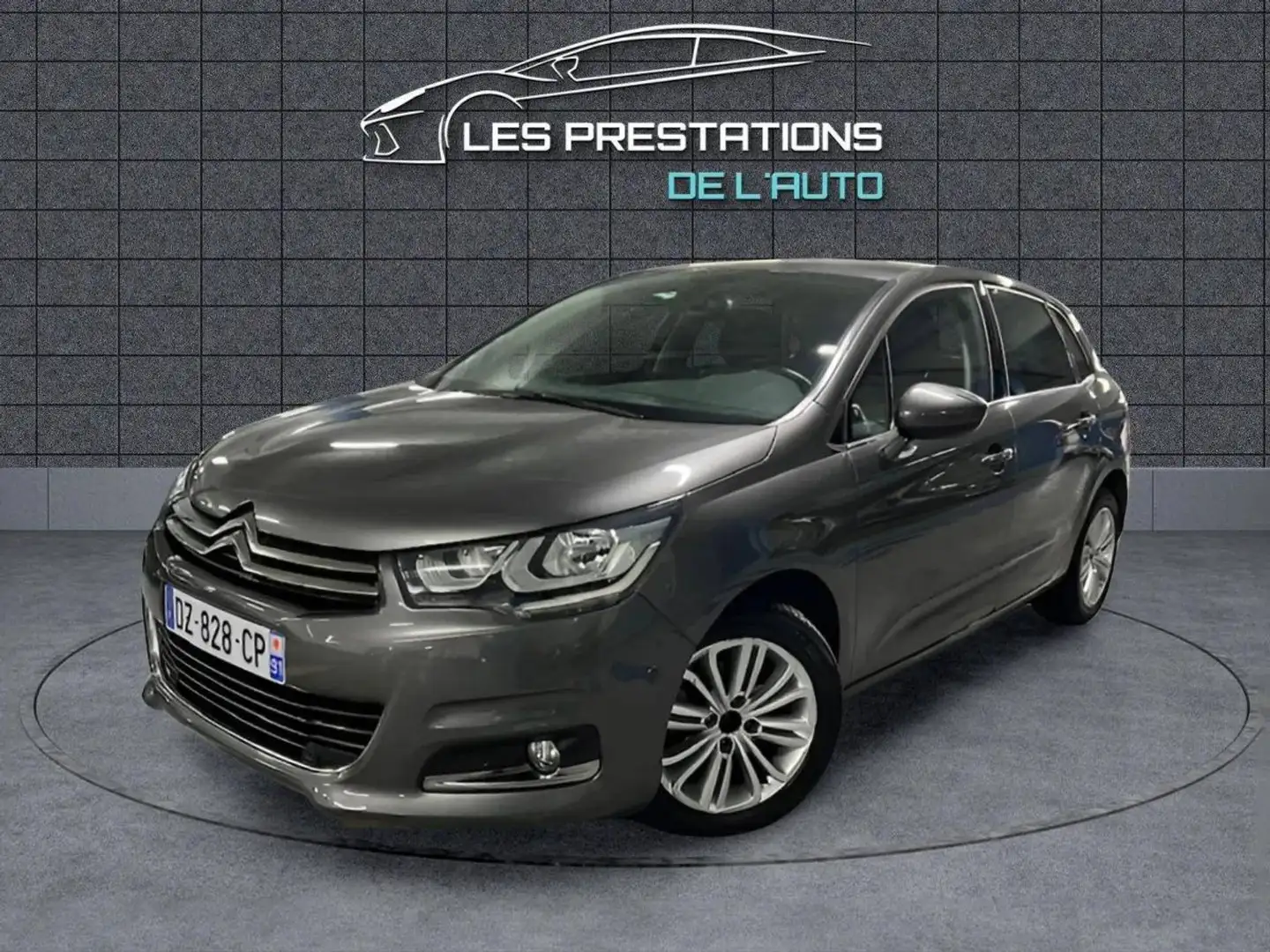 Citroen C4 Citroën II PureTech 110ch Millenium Grau - 1
