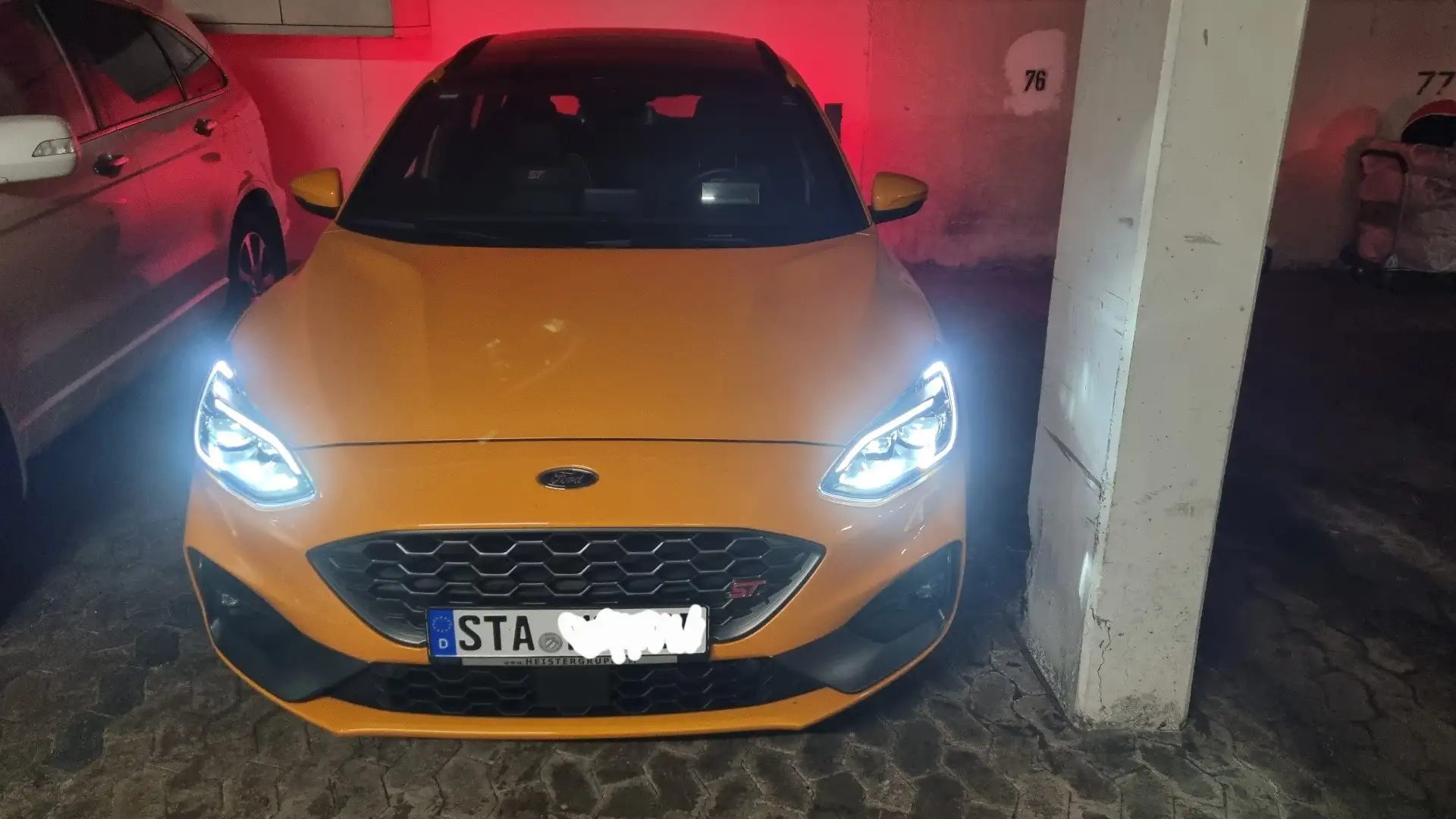 Ford Focus Focus Turnier 2.0 EcoBlue ST Sommerreifen neue Orange - 1