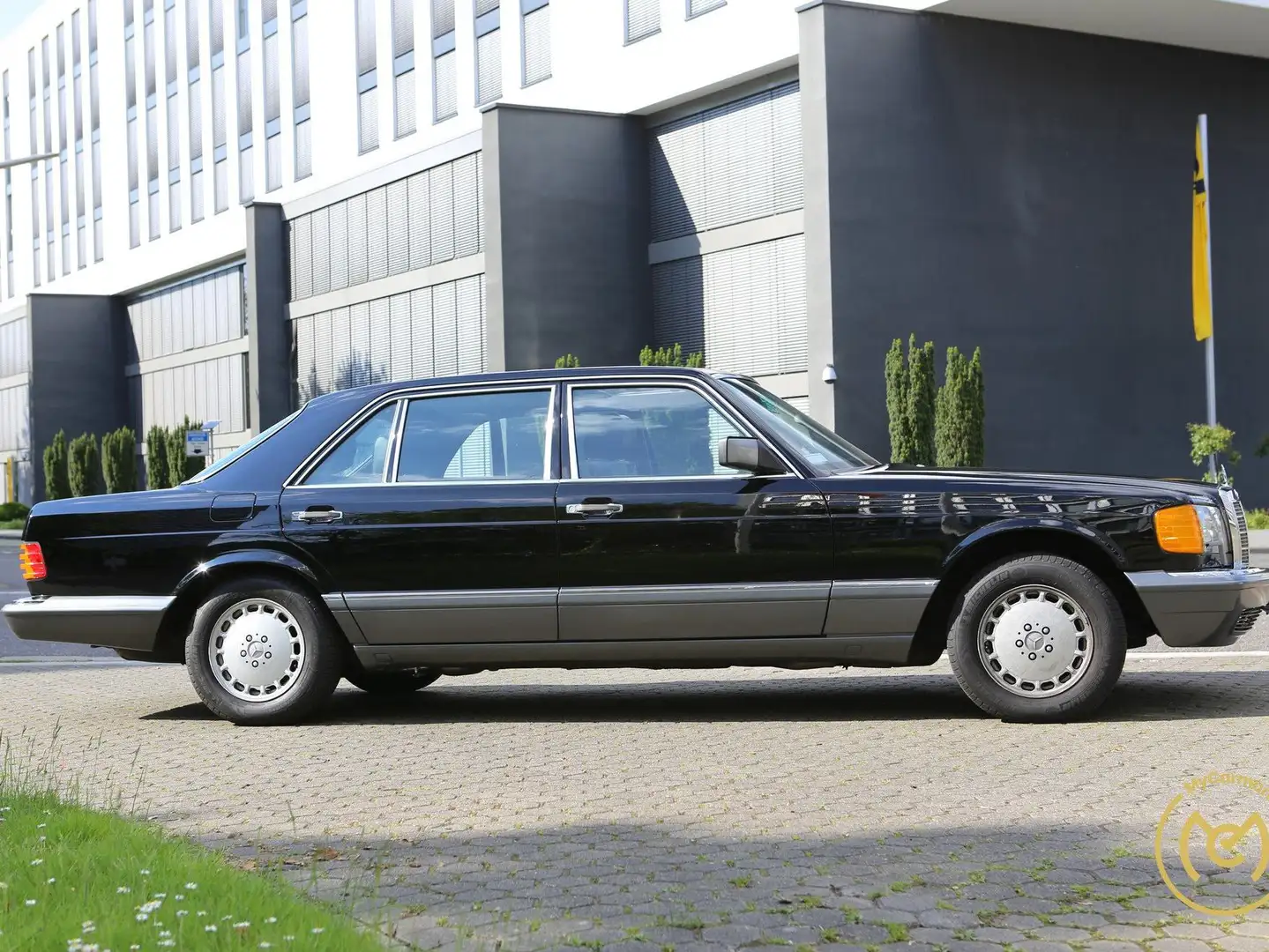 Mercedes-Benz 560 SEL Traumzustand ex. Mafia viele Extras TÜV/H Schwarz - 2