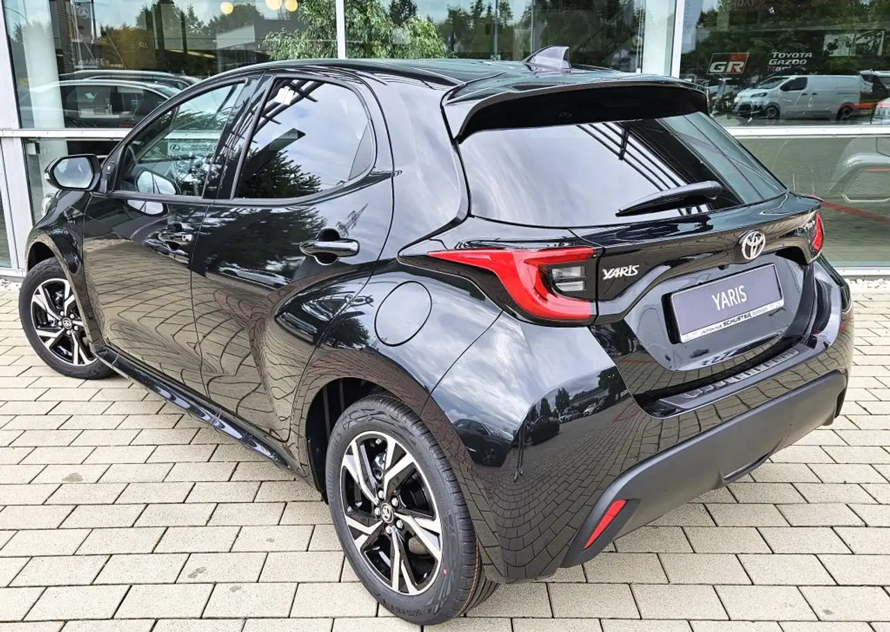 Toyota Yaris Hybrid 116 1.5 VVT-i Teamplayer*Comfort Paket* 4