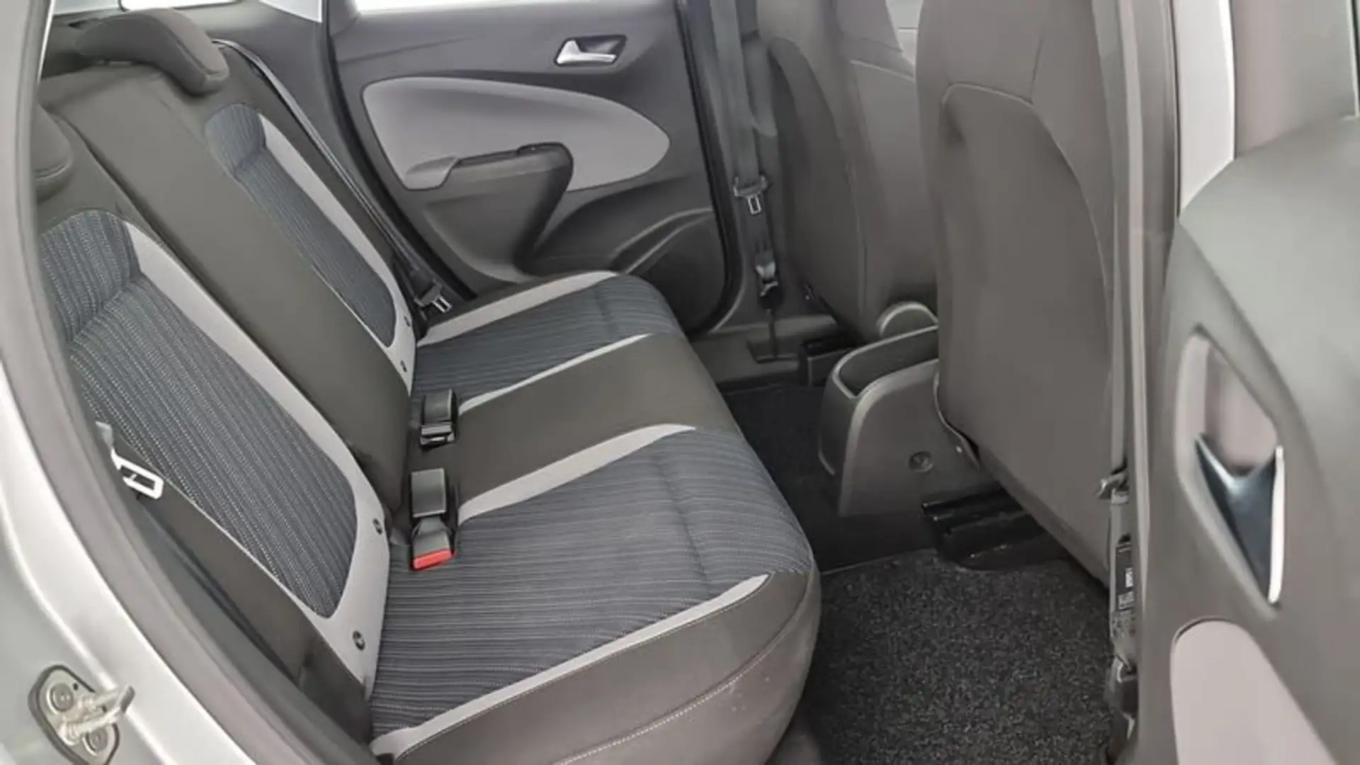 Opel Crossland X 1.5 D 102 CV Start&Stop 120 Anniversary Grau - 2