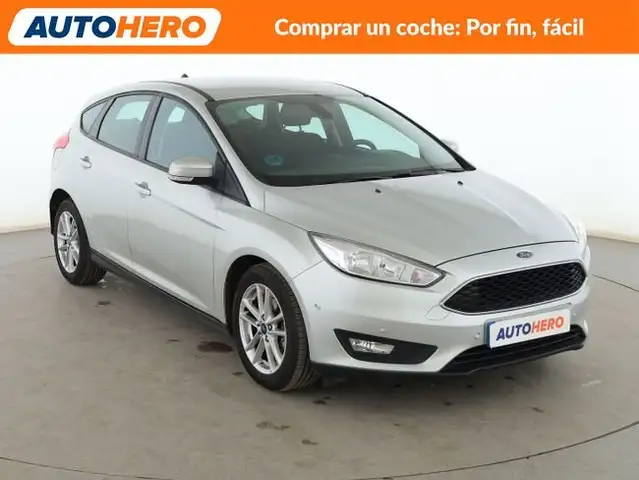 Ford Focus view 8
