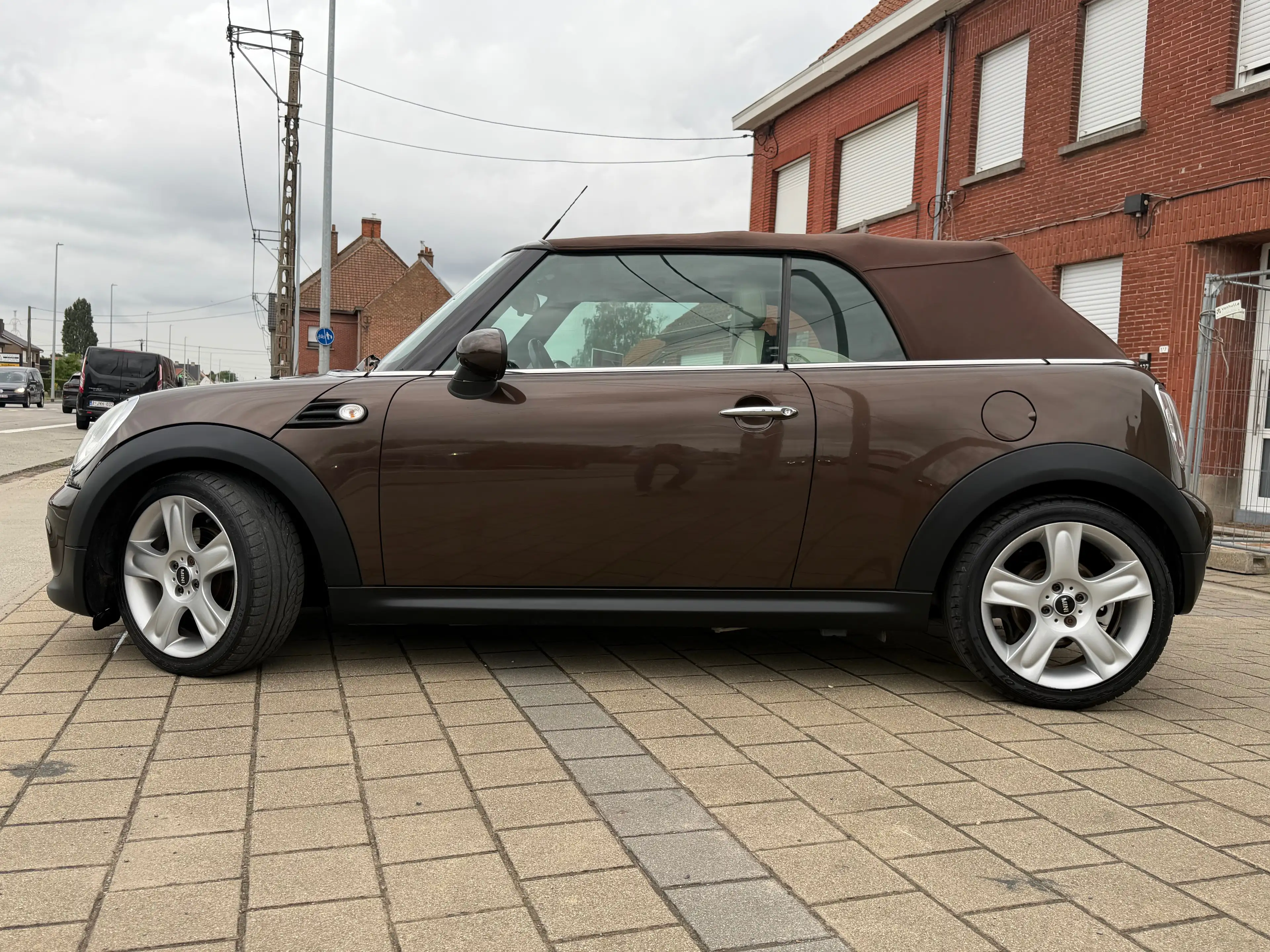 MINI Cooper D Cabrio Mini Cabriolet 2.0 D Cooper DPF — photo 3