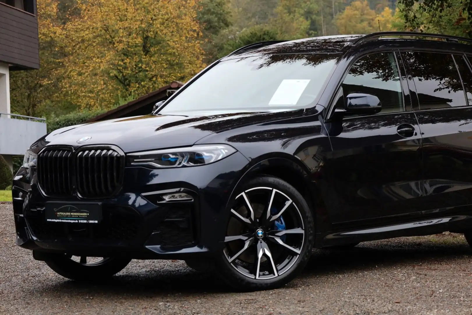 BMW X7 xDrive 40 i M Sport/7-SITZ/PANO/LASER/22"/ACC Schwarz - 2